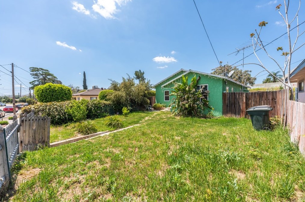 603 S 5th St, Colton, CA 92324