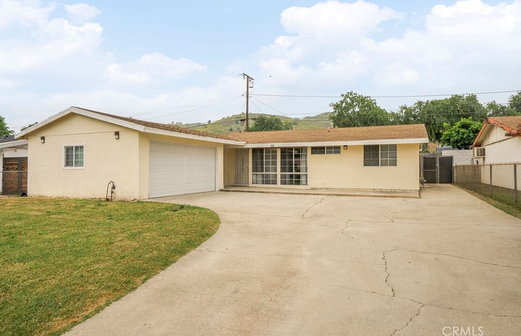 2225 Concord Ave, Pomona, CA 91768