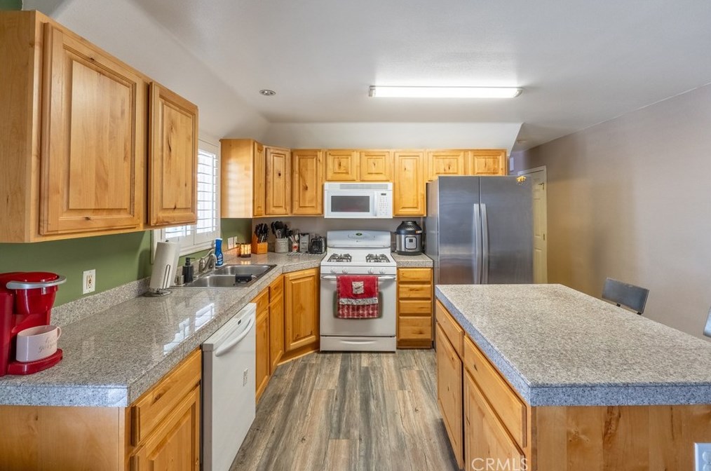 5372 Elm St, San Bernardino CA  92404 exterior