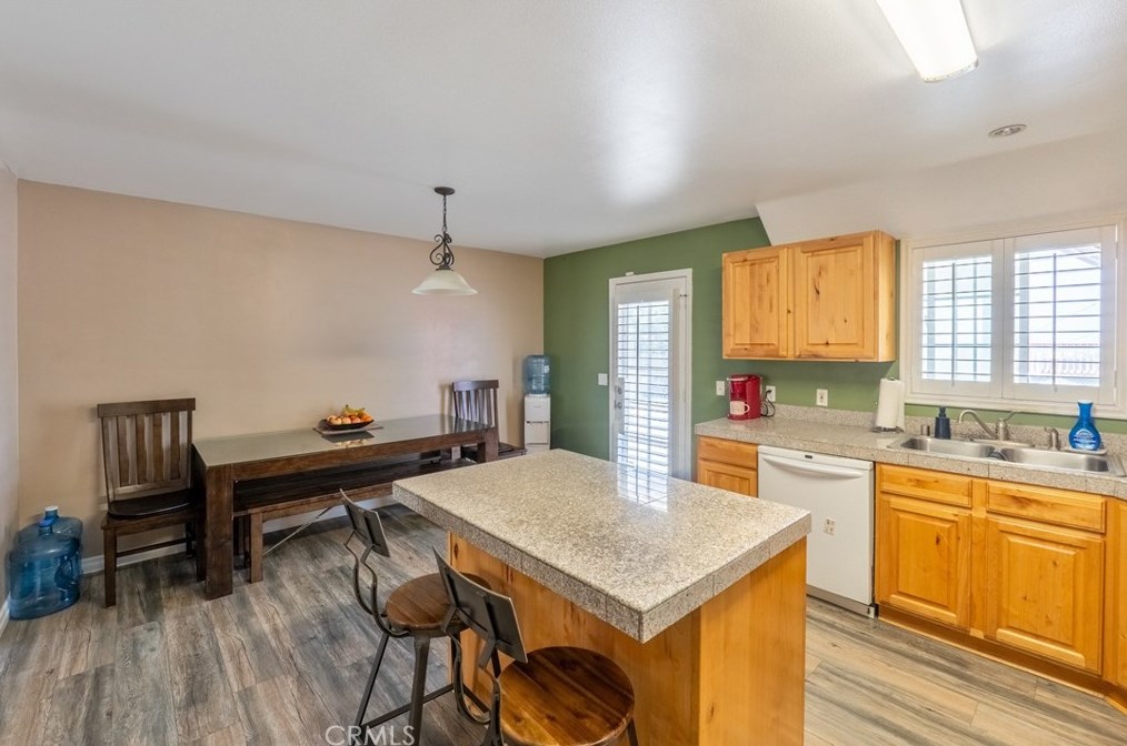 5372 Elm St, San Bernardino CA  92404 exterior