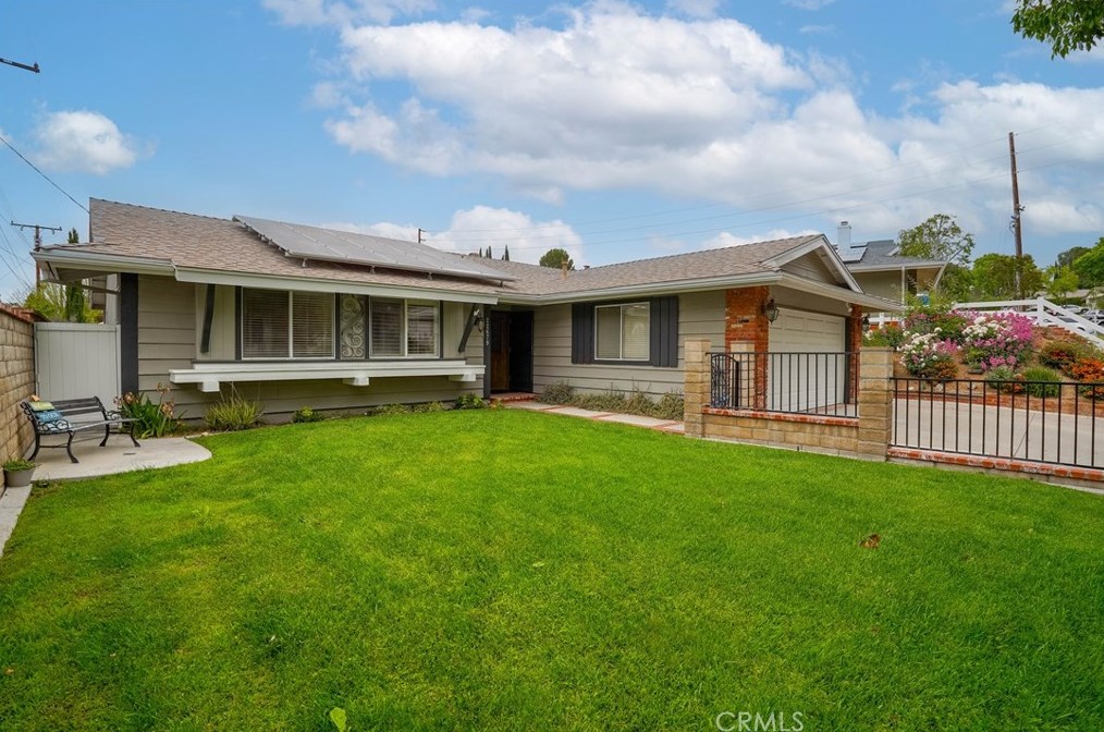 22679 Barcotta Dr, Santa Clarita, CA 91350-1367