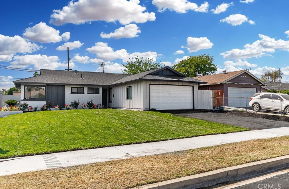 905 Glenn Ave, Ontario, CA 91764-3019