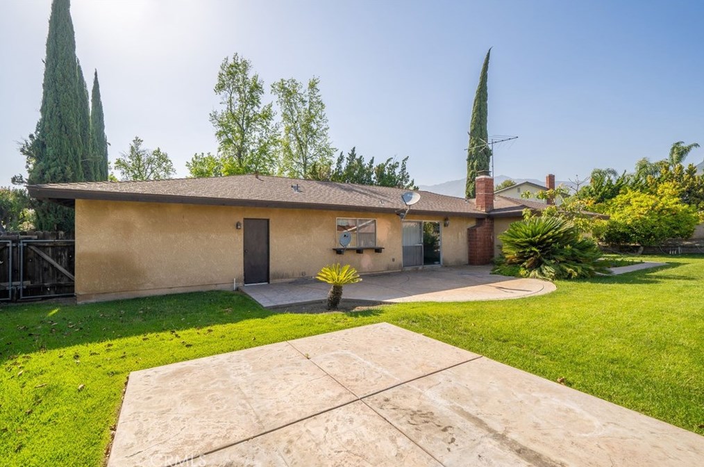 2238 Coolcrest Way, Upland CA  91784-1290 exterior