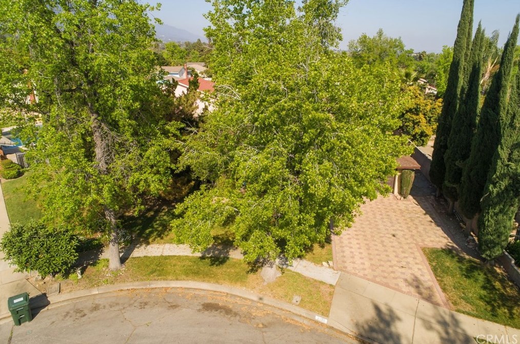 2238 Coolcrest Way, Upland CA  91784-1290 exterior