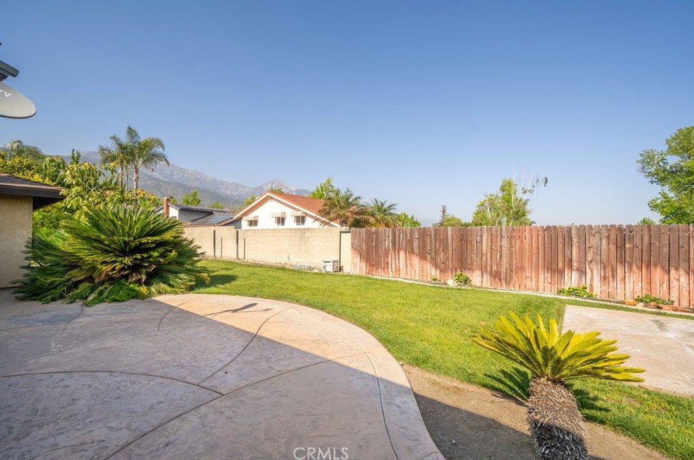 2238 Coolcrest Way, Upland CA  91784-1290 exterior