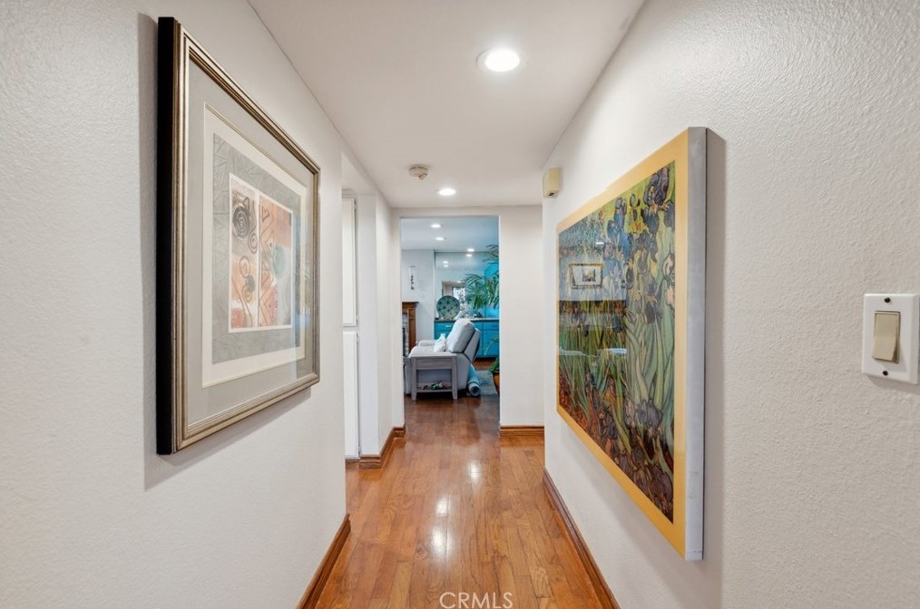 2722 E 20th St #203, Long Beach, CA 90755