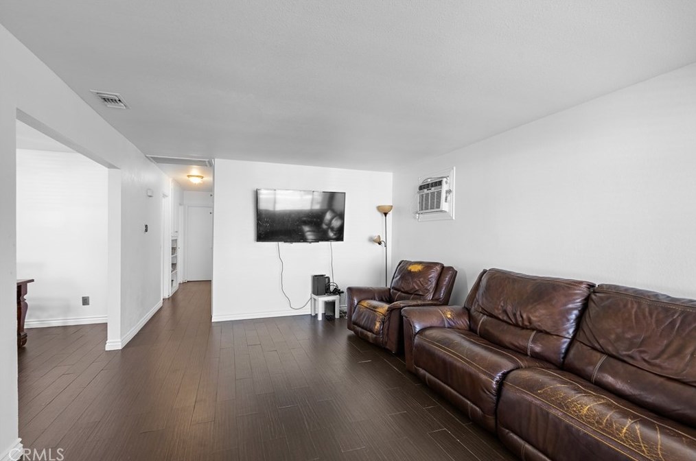 760 Belden Ave, Rialto, CA 92376-5302