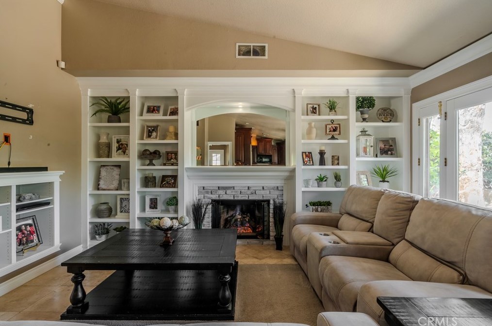 3117 Gingerwood Ln, Lancaster CA  93536-4798 exterior