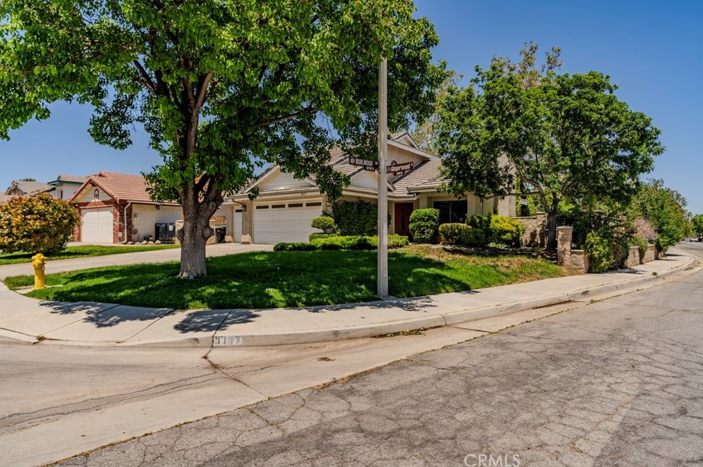 3117 Gingerwood Ln, Lancaster CA  93536-4798 exterior