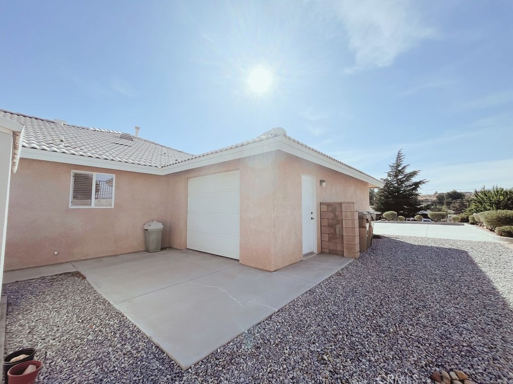 17603 Bangor Ave, Hesperia, CA 92345-6948