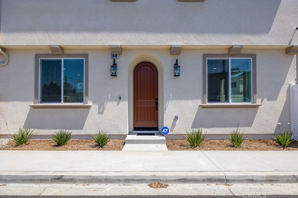 1348 Plaza Del Amo, Torrance, CA 90501-4832
