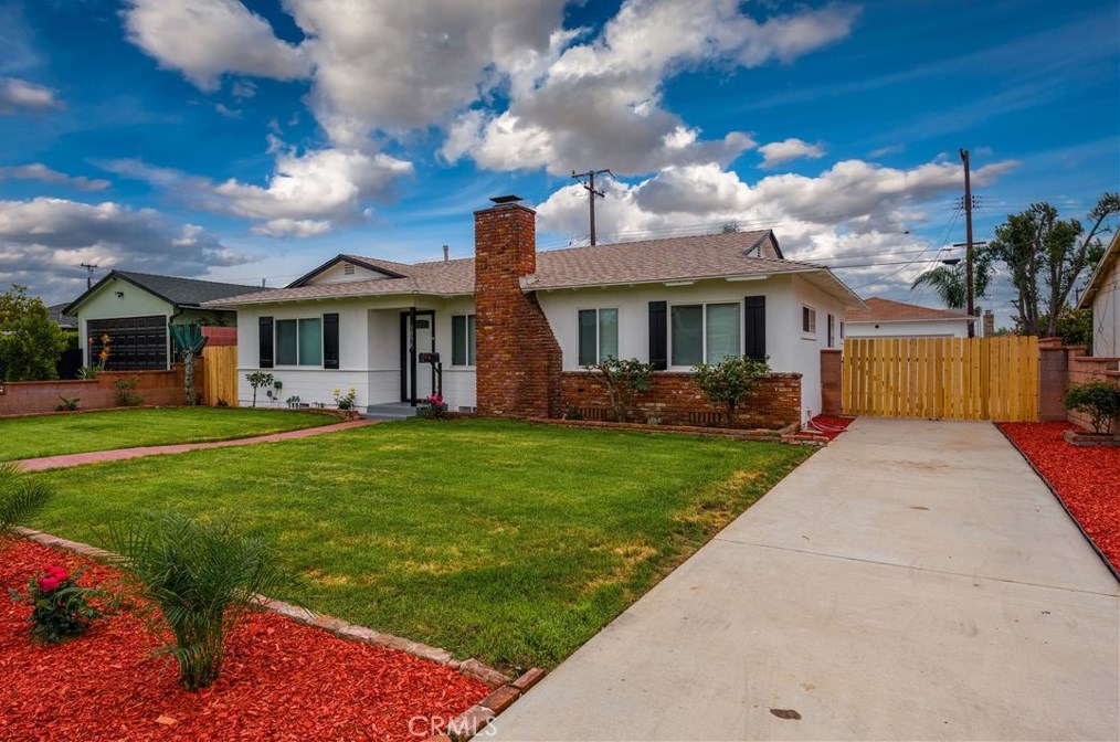 1096 E Columbia Ave, Pomona, CA 91767