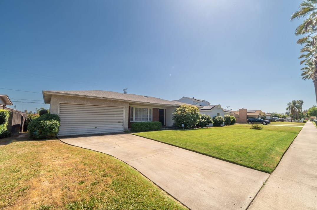751 W I St, Ontario, CA 91762