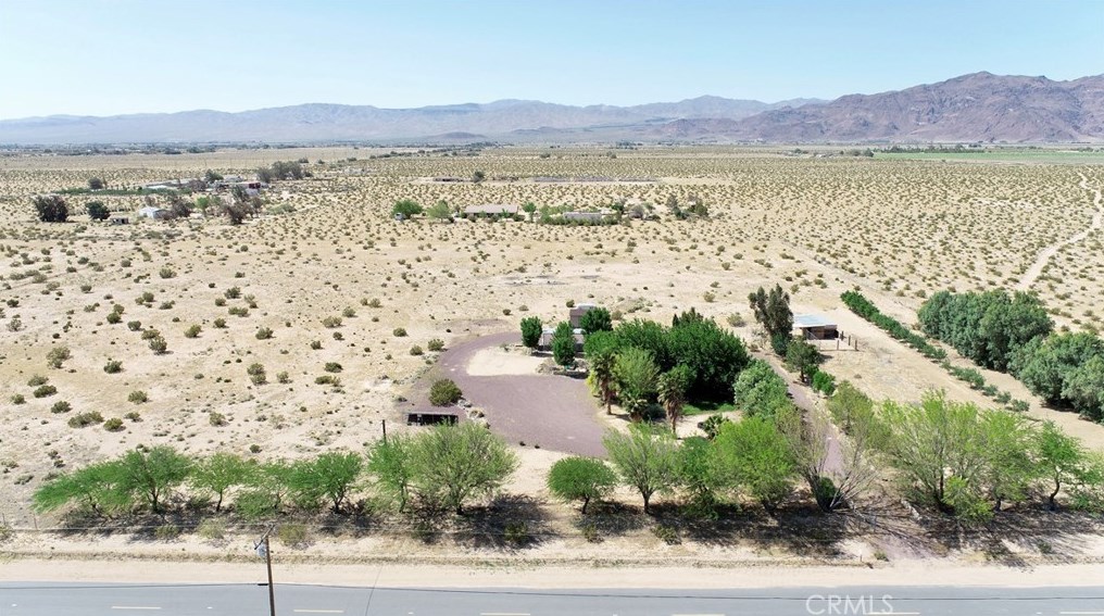 46345 Silver Vly Rd, Newberry Springs CA  92365-8508 exterior