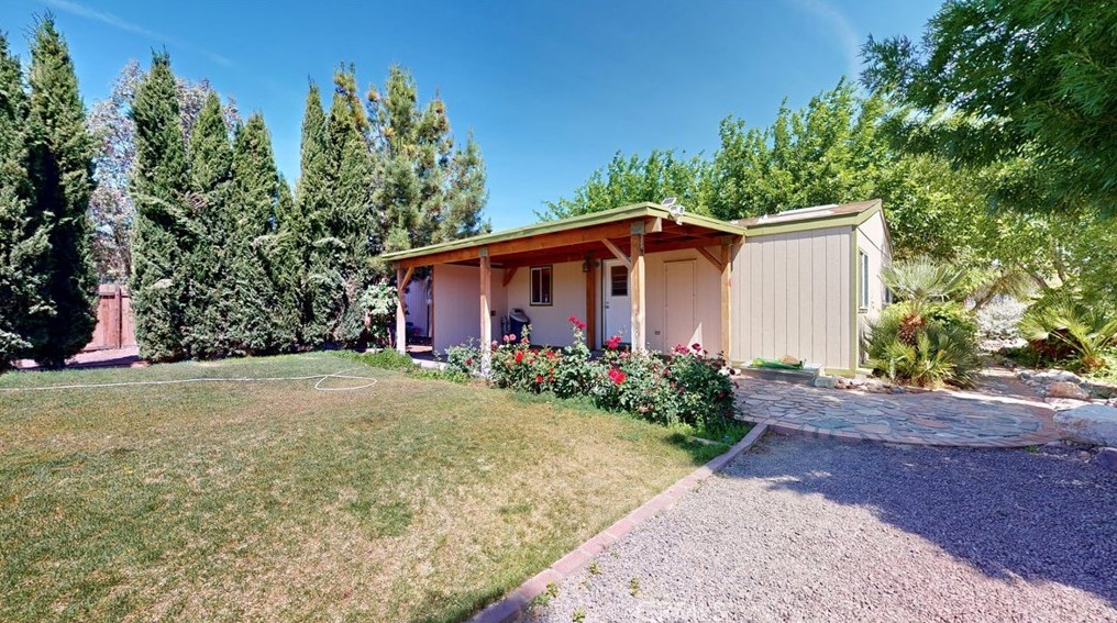 46345 Silver Vly Rd, Newberry Springs CA  92365-8508 exterior