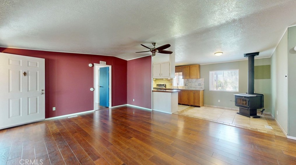 46345 Silver Vly Rd, Newberry Springs CA  92365-8508 exterior