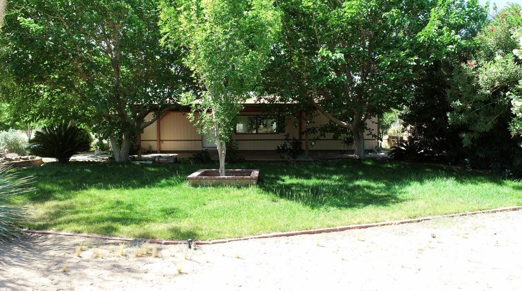 46345 Silver Vly Rd, Newberry Springs CA  92365-8508 exterior