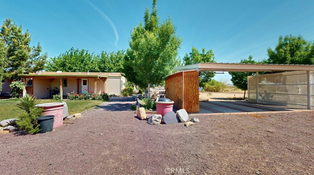 46345 Silver Vly Rd, Newberry Springs CA  92365-8508 exterior