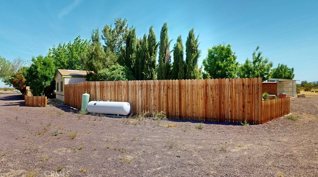 46345 Silver Vly Rd, Newberry Springs CA  92365-8508 exterior