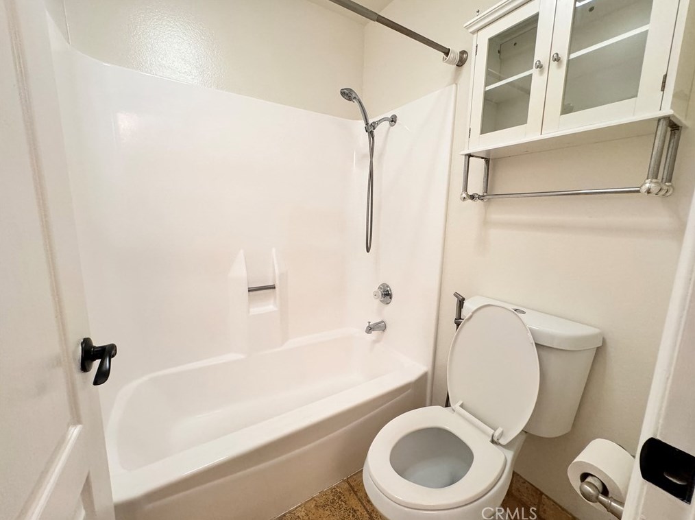 31 Streamwood, Irvine CA  92620-1919 exterior