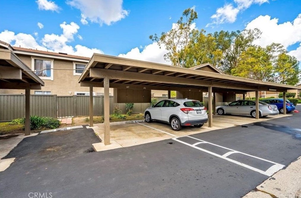 31 Streamwood, Irvine CA  92620-1919 exterior