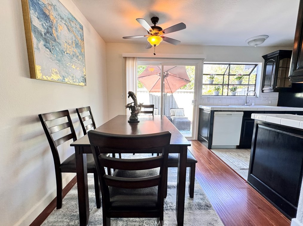 31 Streamwood, Irvine CA  92620-1919 exterior