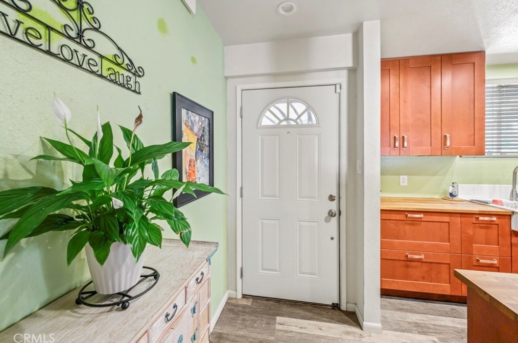 926 G St, Ontario, CA 91762-2629