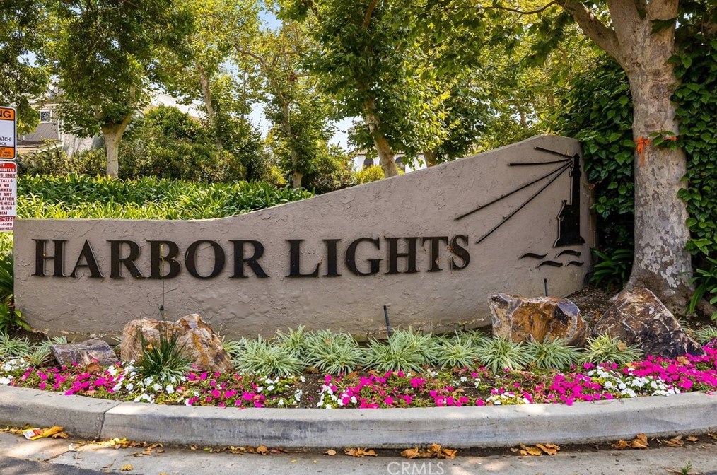510 Harbor Lights Ln, Naval Base Ventura County, CA
