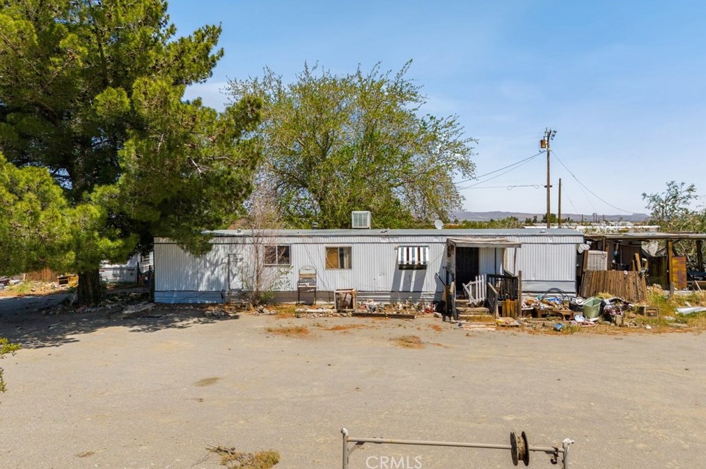 12737 Sheep Creek Rd, Phelan, CA 92371-7795