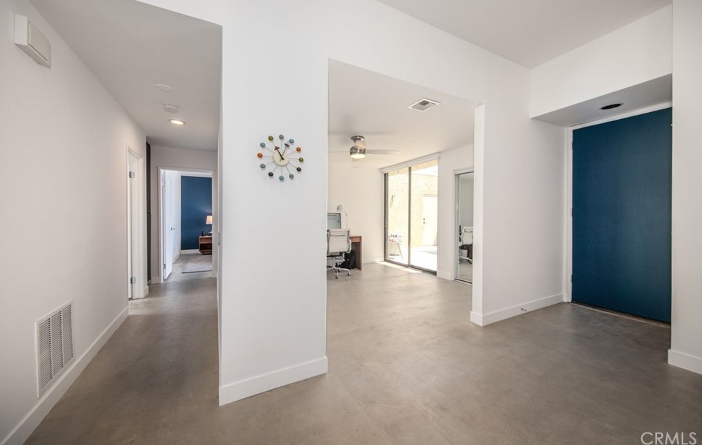 466 Hermosa Dr, Palm Springs CA  92262-0722 exterior