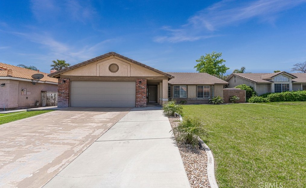 2437 W Calle Vista Dr, Rialto, CA 92377