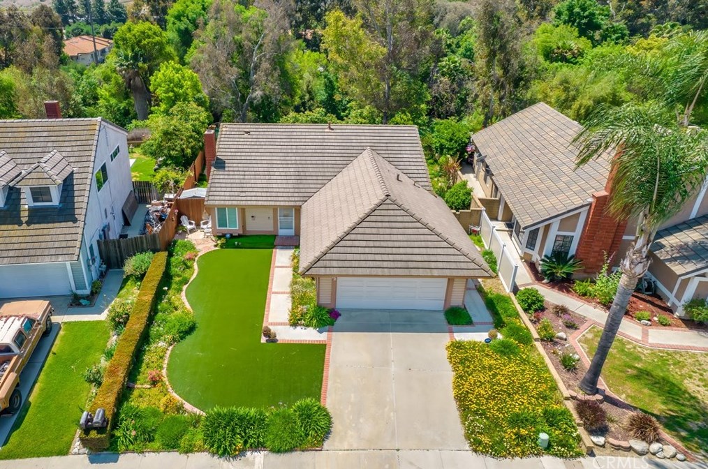 52 Quiet Hills Rd, Pomona, CA 91766