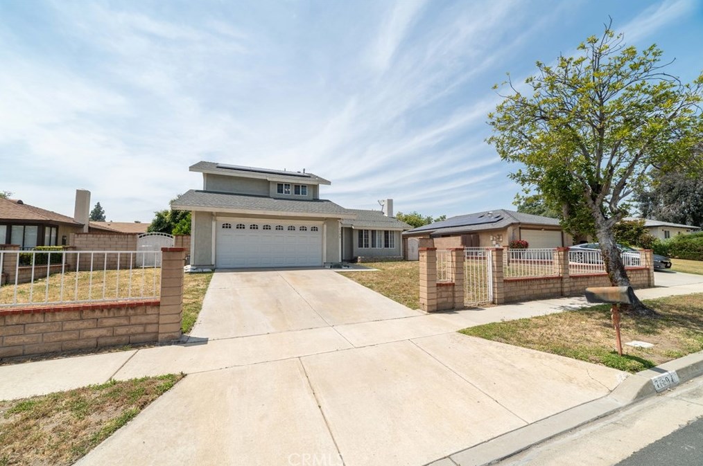7390 Evergreen Ave, Fontana, CA 92336