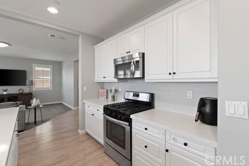 4847 Condor Ave, Fontana CA 92336-4715 exterior