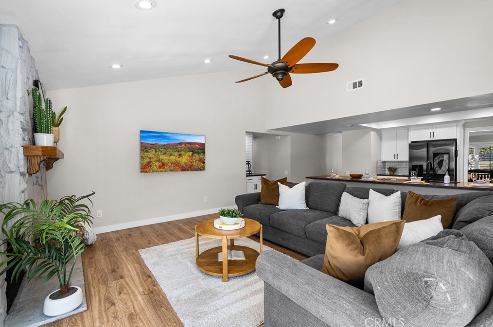 2173 Trafalgar Ave, Riverside CA  92506-4623 exterior