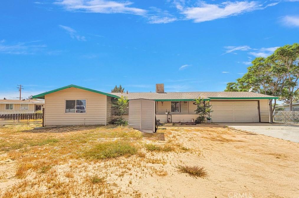 20510 Sholic Rd, Apple Valley, CA 92308