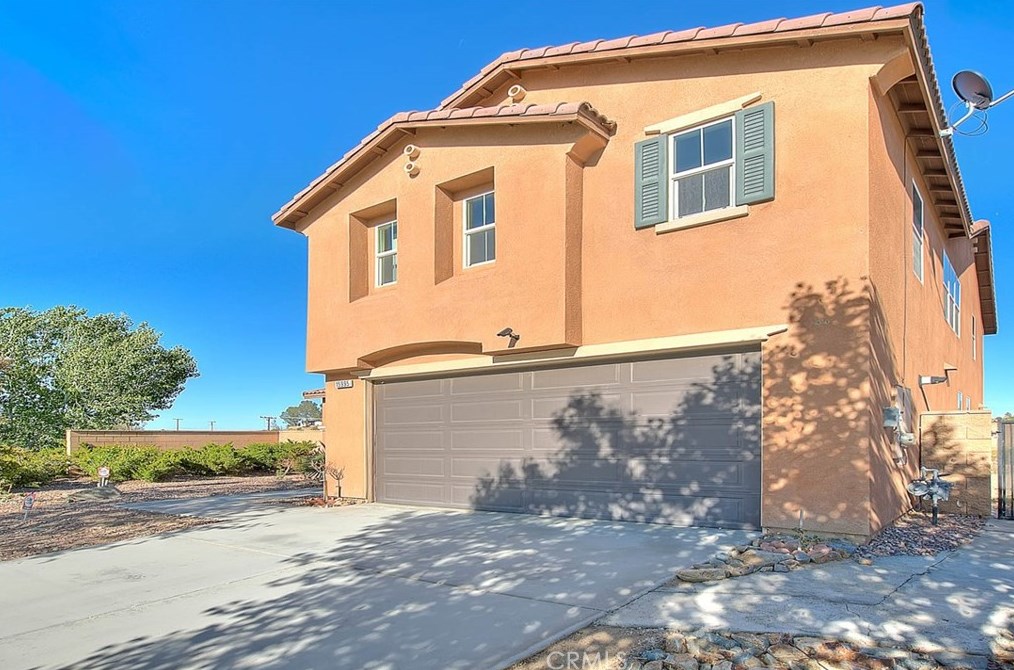 15995 Yosemite St, Victorville, CA 92394-6751
