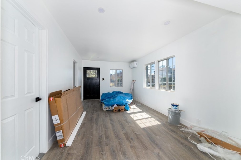 3821 5th St, Los Angeles CA  90048-4711 exterior
