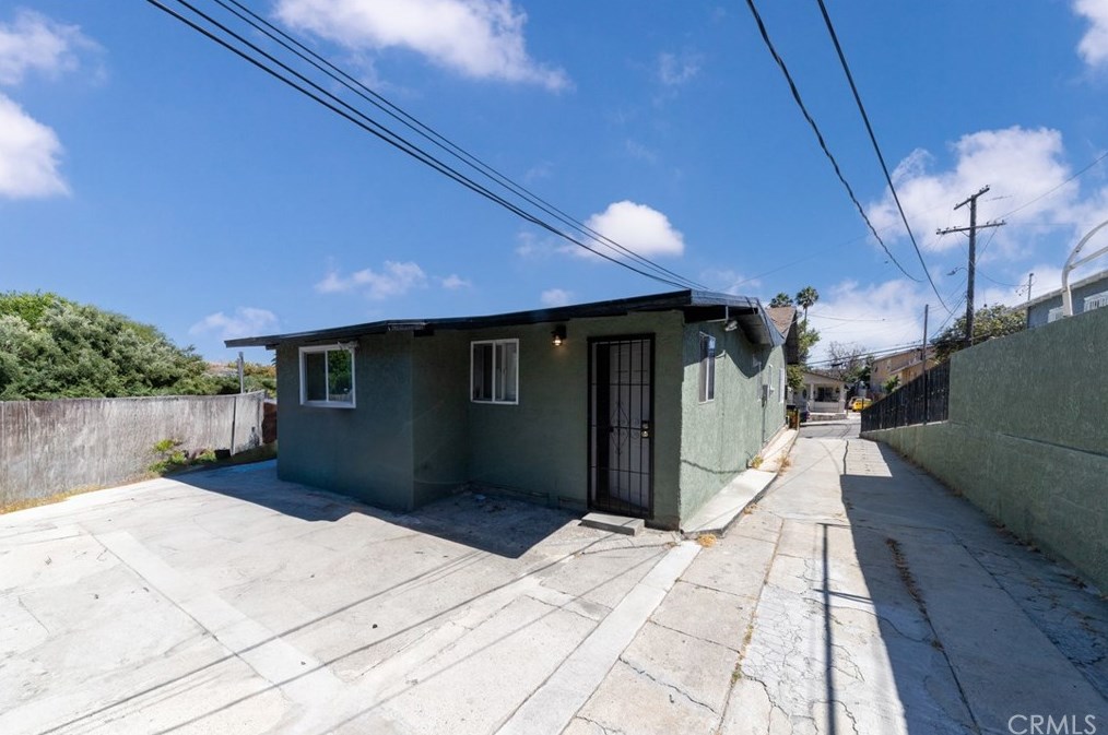 3821 5th St, Los Angeles CA  90048-4711 exterior