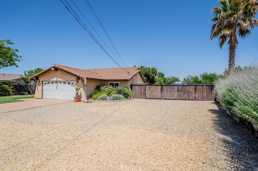 7347 Glider Ave, Hesperia, CA 92345