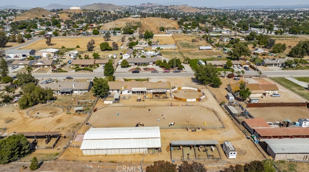 5699 Steve St, Riverside CA  92509-3639 exterior