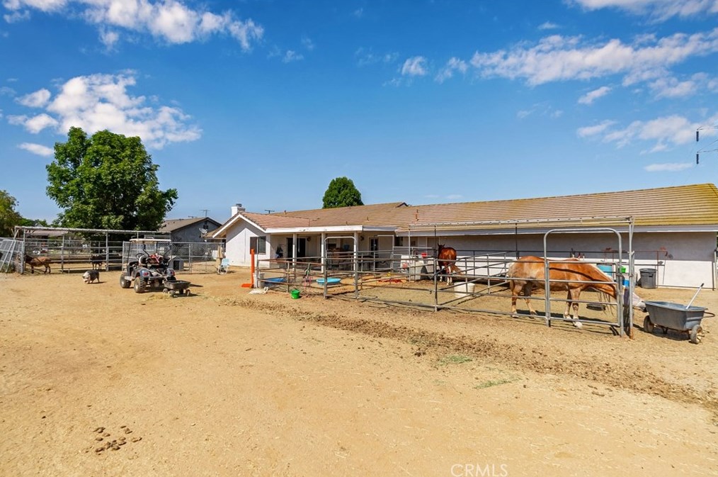 5699 Steve St, Riverside CA  92509-3639 exterior