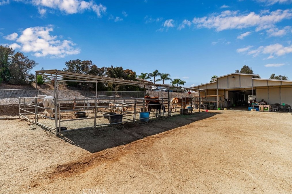 5699 Steve St, Riverside CA  92509-3639 exterior