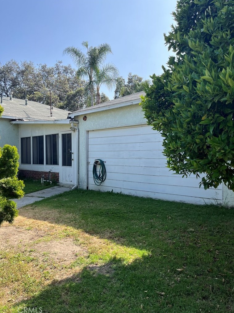 6243 Warwood Rd, Lakewood, CA 90713-3138