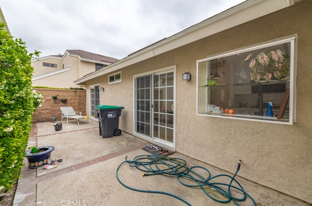23 Edgestone, Irvine CA  92606-7654 exterior