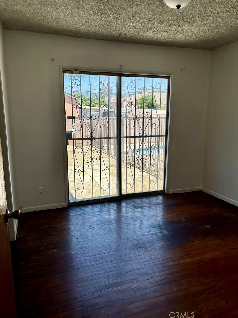 725 Dallas Ave, San Bernardino CA  92410-1127 exterior