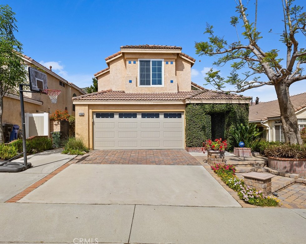 11902 Verona Dr, Fontana, CA 92337-8971