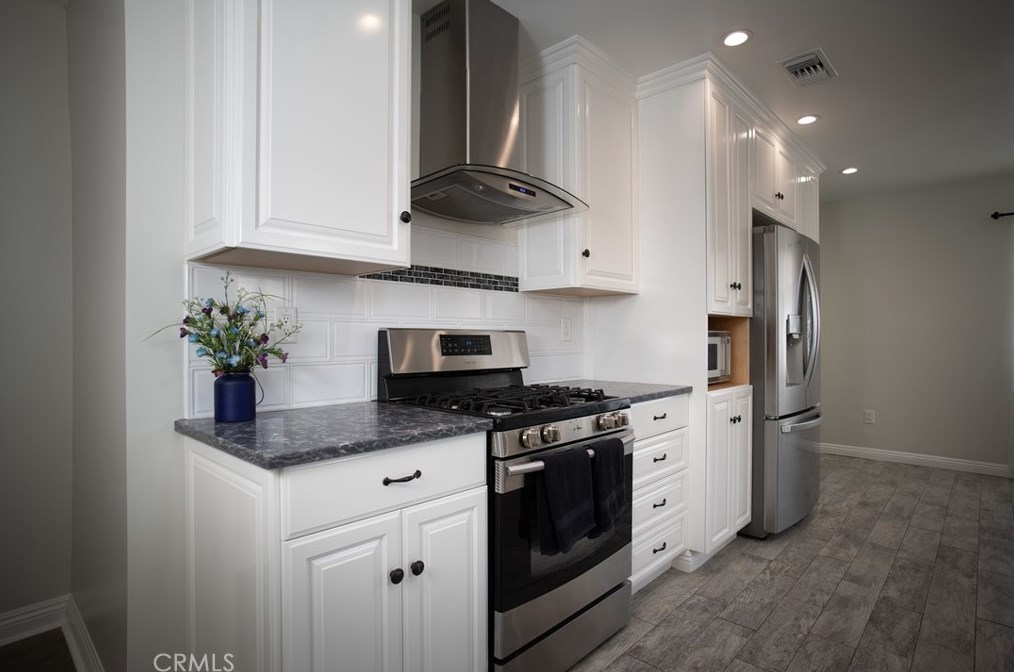 459 Glendora Ave, Covina CA 91724-2531 exterior