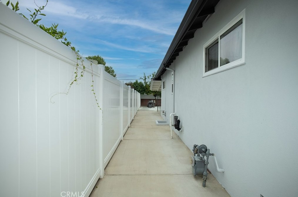 459 Glendora Ave, Covina CA 91724-2531 exterior