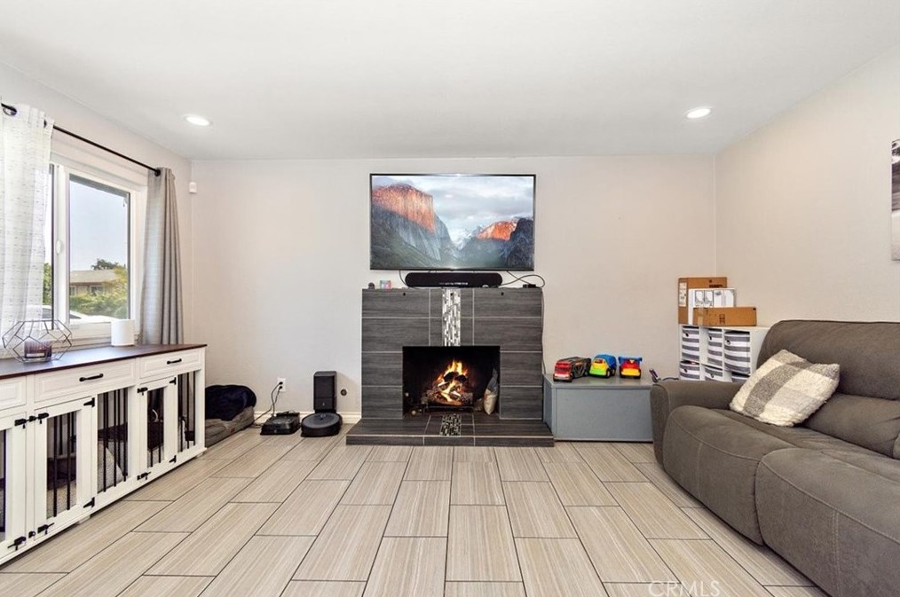 4363 Rudisill St, Montclair, CA 91763